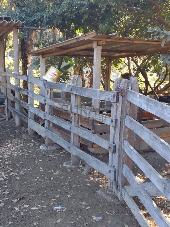 sitio-venda-azurita-mateus-leme-1048639