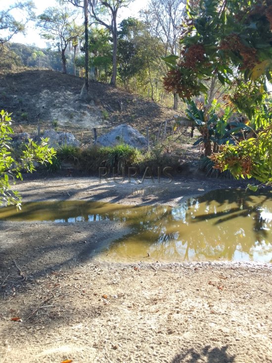 sitio-venda-azurita-mateus-leme-1048630